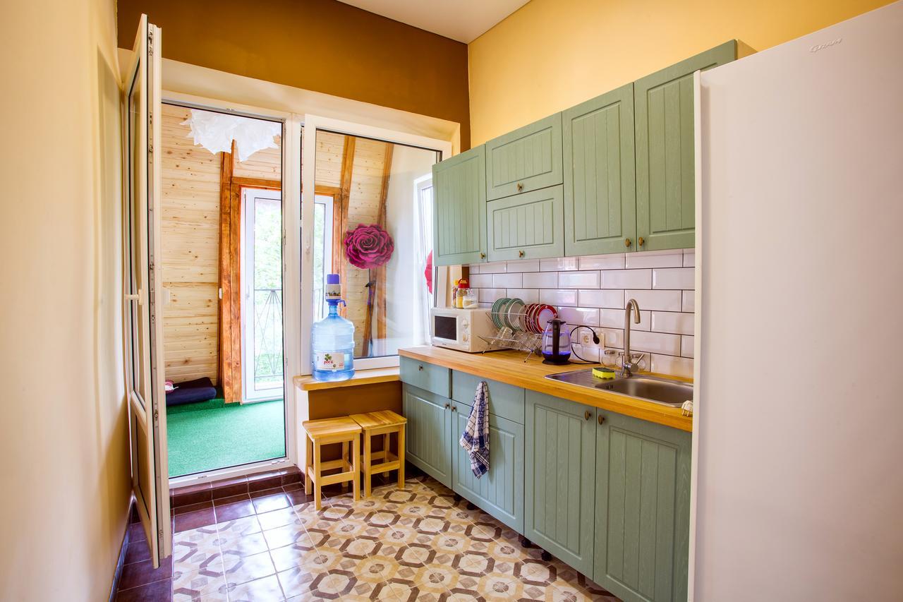 Hostel Tarnopil เตอร์โนปิล ภายนอก รูปภาพ